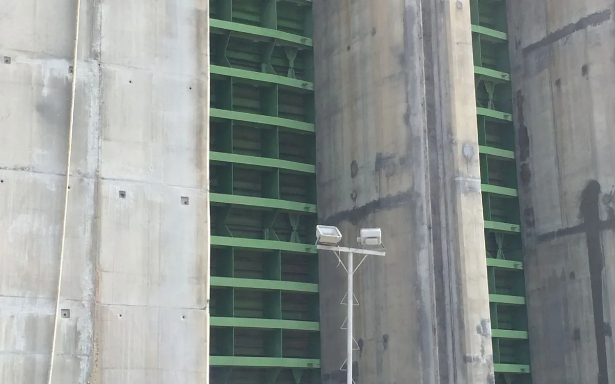 Intake maintenance gates in their concrete piers, in the area that is flooded during operation