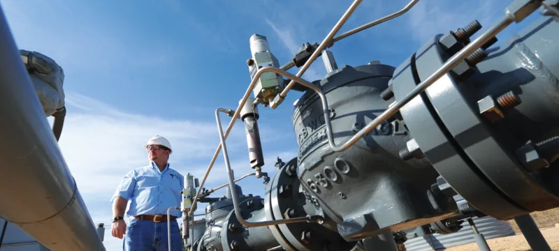 Fisher™ regulators installed on a process pipeline
